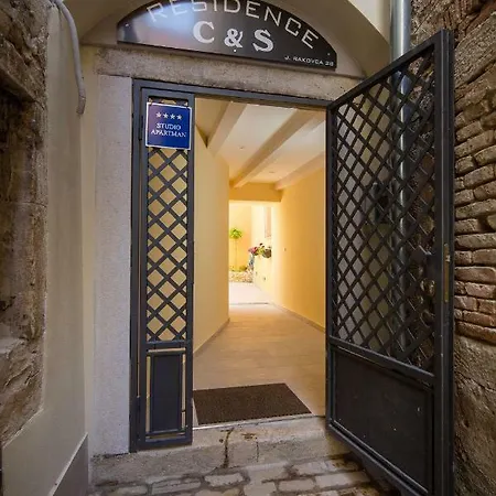 Apartment C&s