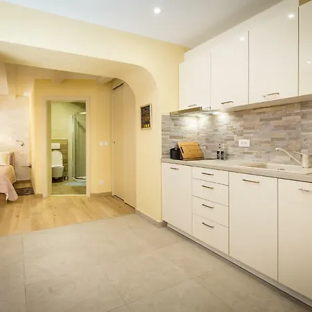 C&s Apartment