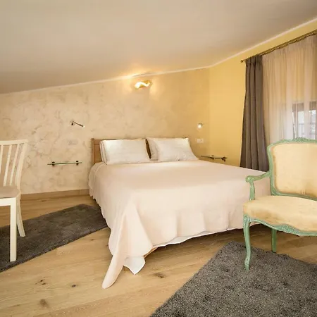 C&s Rovinj